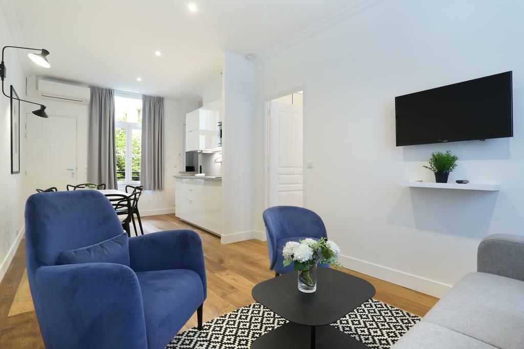 Rent A Room - Residence Blanche Paris Exterior photo