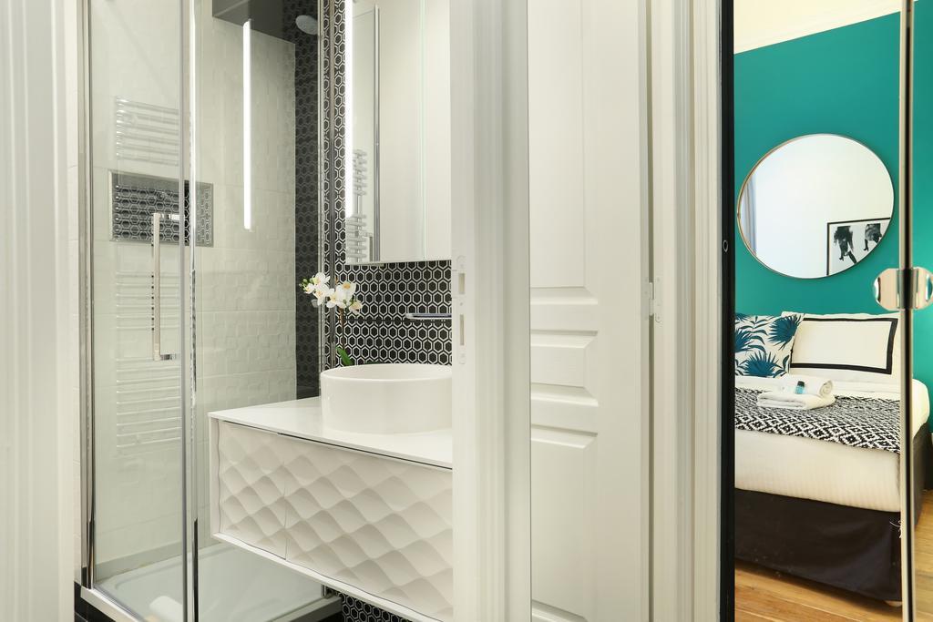 Rent A Room - Residence Blanche Paris Exterior photo