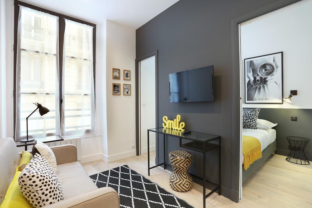 Rent A Room - Residence Blanche Paris Exterior photo