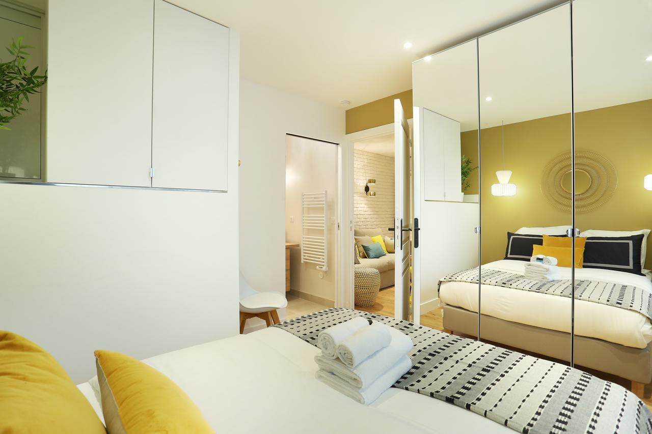 Rent A Room - Residence Blanche Paris Exterior photo