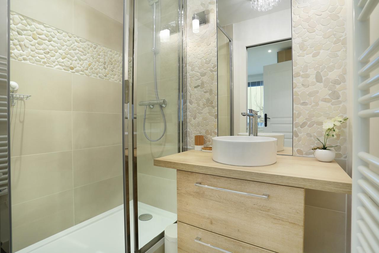 Rent A Room - Residence Blanche Paris Exterior photo