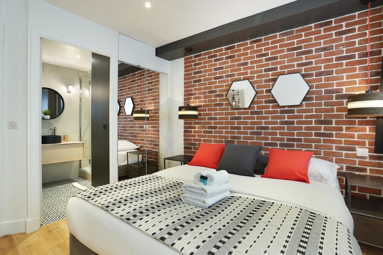 Rent A Room - Residence Blanche Paris Exterior photo