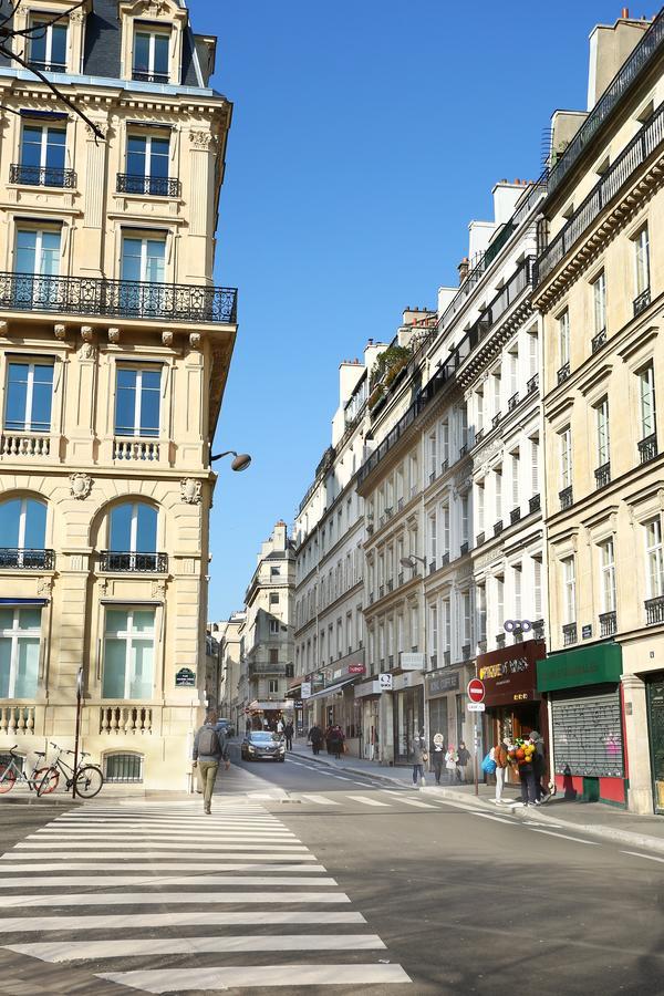 Rent A Room - Residence Blanche Paris Exterior photo