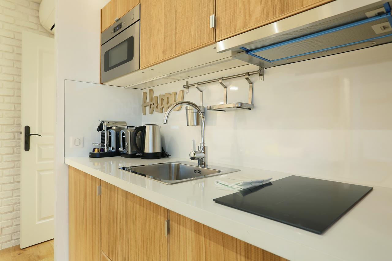 Rent A Room - Residence Blanche Paris Exterior photo